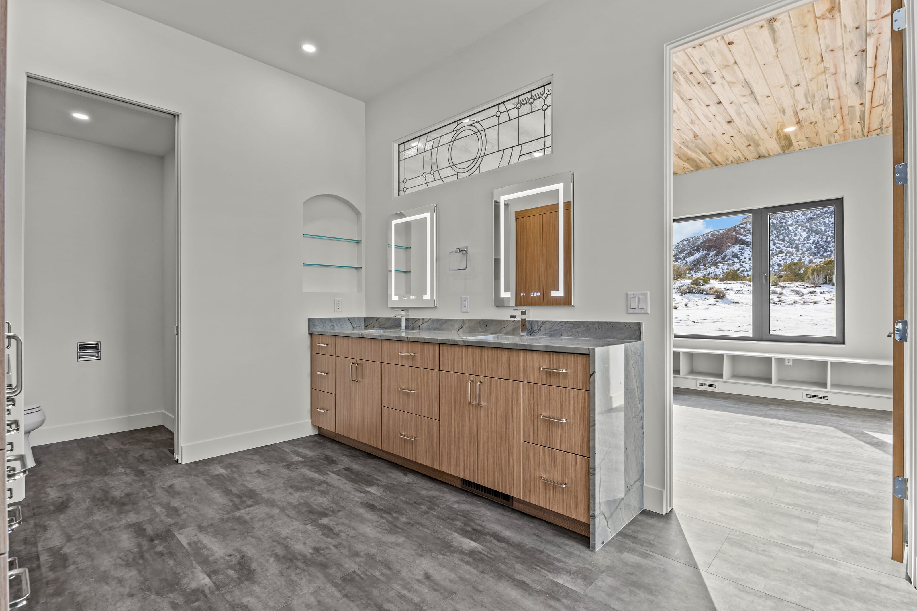 Portfolio image: Dahl 2216 Rimrock Rd 22